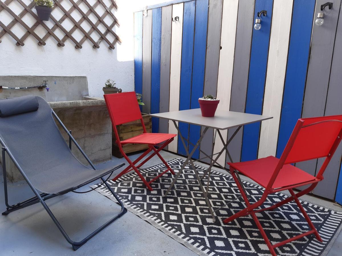 Appartement Haute Ville Meuble Avec Cour Privative Гранвил Екстериор снимка
