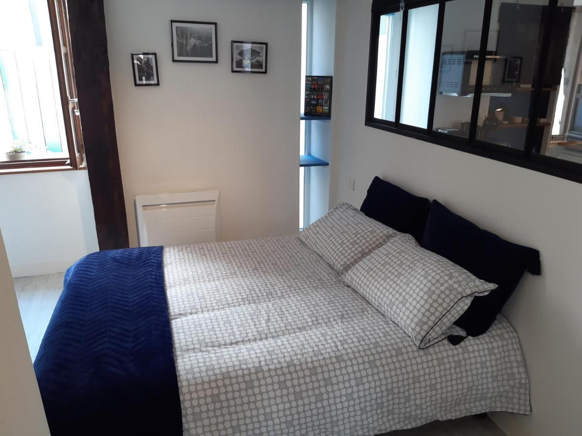 Appartement Haute Ville Meuble Avec Cour Privative Гранвил Екстериор снимка